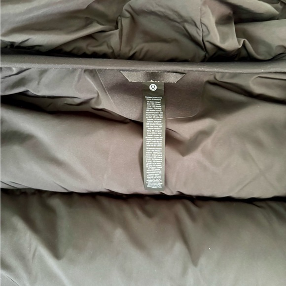 Lululemon Wunder Puffer Long Jacket. Size Large - Picture 3 of 4